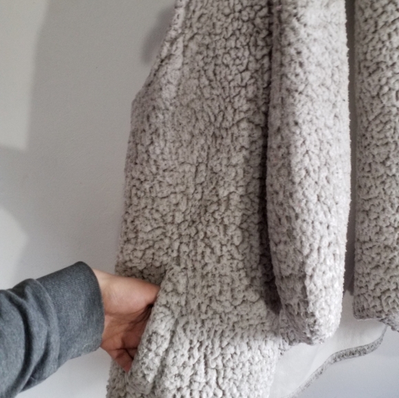 Altar'd state vest - Picture 2 of 4